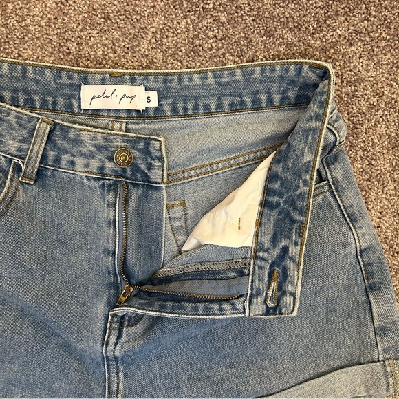 Petal & Pup Women’s Blue Denim Shorts High Rise Stretch Cuffed Mid Length Size S - Picture 4 of 12